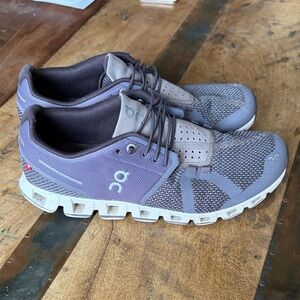 On Running Women’s Athletic Shoes